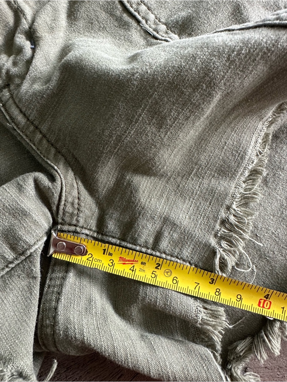 Pilcro Olive Green Frayed Hem The Wanderer Olive Jean Shorts 28 - Picture 7 of 7